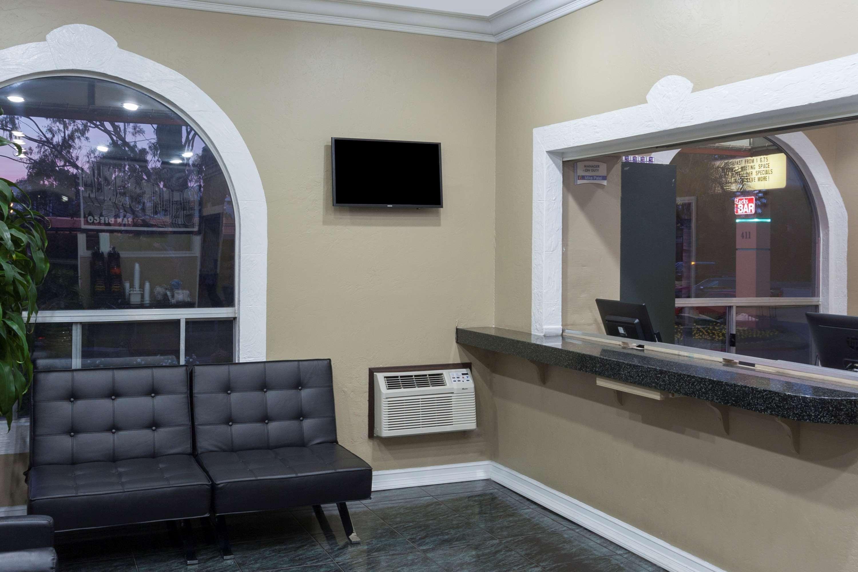 Super 8 By Wyndham San Diego Hotel Circle מראה חיצוני תמונה
